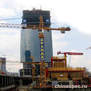 Бетонораспределительная стрела SANY работает на строительстве Москва-Сити