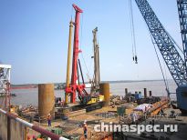 SANY SR360 на строительстве моста через реку Янцзы в Китае